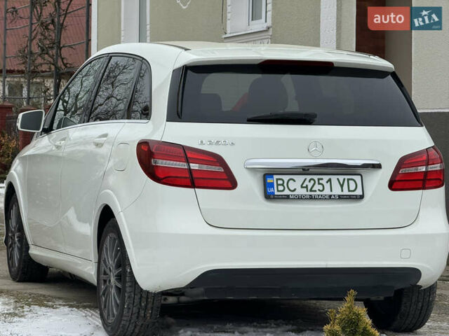 Білий Мерседес Б-клас, об'ємом двигуна 0 л та пробігом 118 тис. км за 10550 $, фото 22 на Automoto.ua