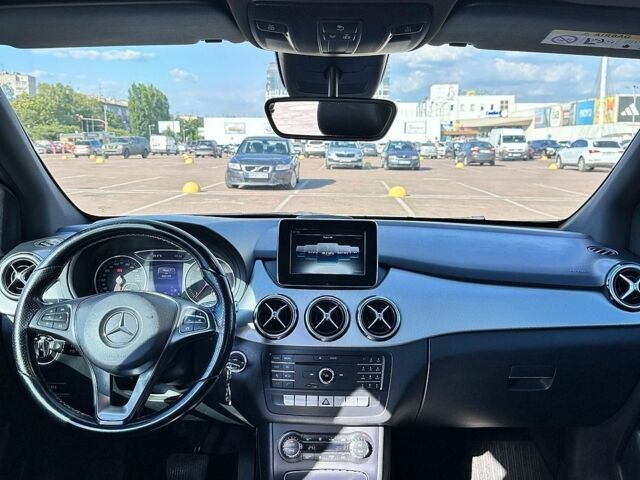 Білий Мерседес Б-клас, об'ємом двигуна 2.14 л та пробігом 342 тис. км за 12900 $, фото 12 на Automoto.ua