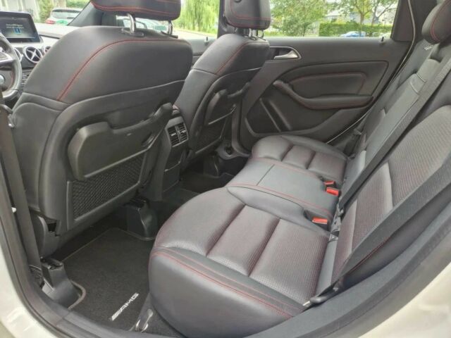 Белый Мерседес Б-класс, объемом двигателя 2 л и пробегом 79 тыс. км за 6700 $, фото 10 на Automoto.ua