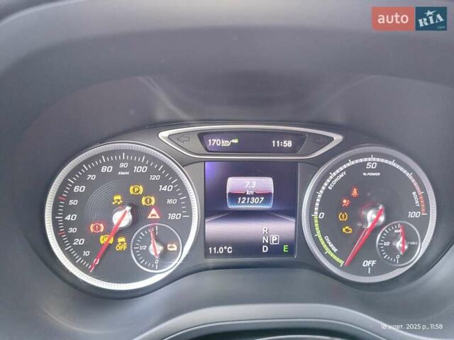 Белый Мерседес Б-класс, объемом двигателя 0 л и пробегом 120 тыс. км за 12500 $, фото 10 на Automoto.ua