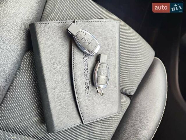 Белый Мерседес Б-класс, объемом двигателя 0 л и пробегом 60 тыс. км за 9999 $, фото 26 на Automoto.ua