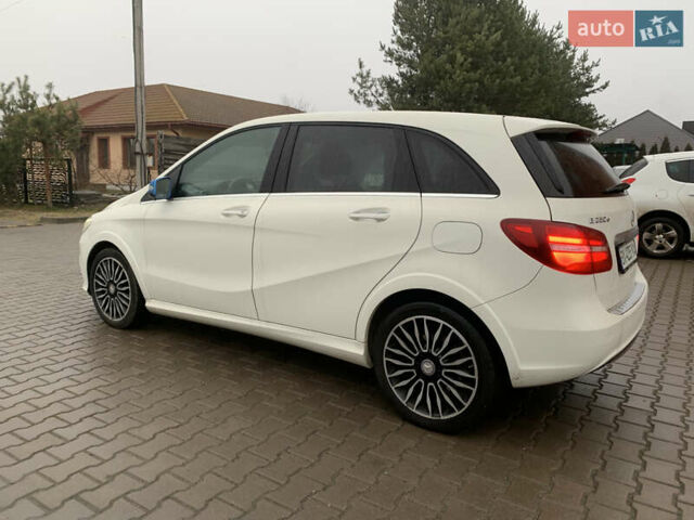 Белый Мерседес Б-класс, объемом двигателя 0 л и пробегом 99 тыс. км за 10350 $, фото 7 на Automoto.ua