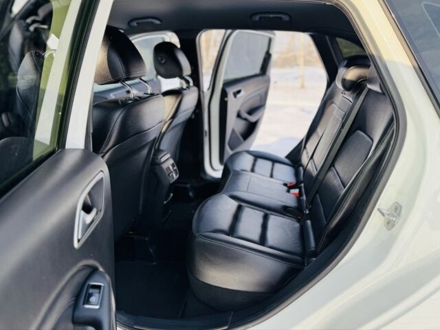 Белый Мерседес Б-класс, объемом двигателя 2.1 л и пробегом 67 тыс. км за 17500 $, фото 13 на Automoto.ua