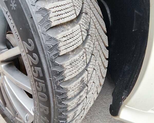 Белый Мерседес Б-класс, объемом двигателя 0 л и пробегом 60 тыс. км за 9999 $, фото 22 на Automoto.ua