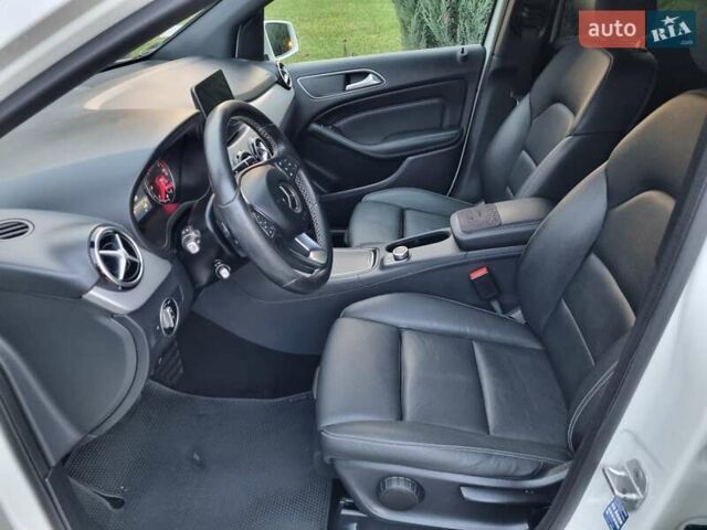 Білий Мерседес Б-клас, об'ємом двигуна 1.5 л та пробігом 269 тис. км за 15750 $, фото 17 на Automoto.ua