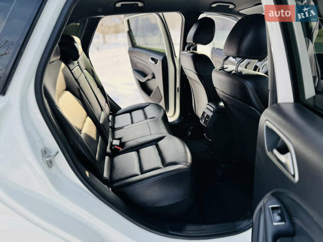 Білий Мерседес Б-клас, об'ємом двигуна 2.14 л та пробігом 67 тис. км за 17500 $, фото 13 на Automoto.ua