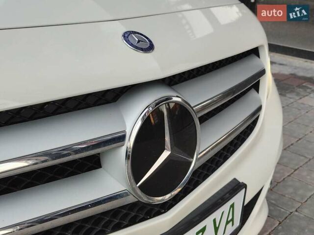 Белый Мерседес Б-класс, объемом двигателя 0 л и пробегом 85 тыс. км за 10500 $, фото 28 на Automoto.ua