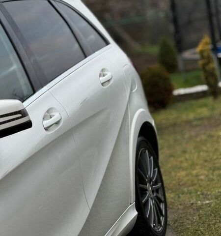 Белый Мерседес Б-класс, объемом двигателя 0 л и пробегом 117 тыс. км за 9950 $, фото 12 на Automoto.ua