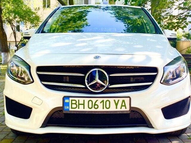 Белый Мерседес Б-класс, объемом двигателя 0 л и пробегом 57 тыс. км за 13900 $, фото 23 на Automoto.ua