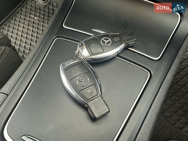 Білий Мерседес Б-клас, об'ємом двигуна 0 л та пробігом 54 тис. км за 10200 $, фото 17 на Automoto.ua