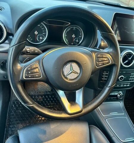 Білий Мерседес Б-клас, об'ємом двигуна 0 л та пробігом 94 тис. км за 10250 $, фото 14 на Automoto.ua