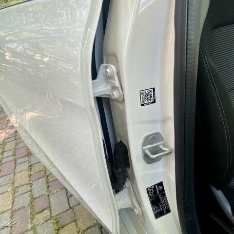 Белый Мерседес Б-класс, объемом двигателя 0 л и пробегом 57 тыс. км за 13900 $, фото 5 на Automoto.ua