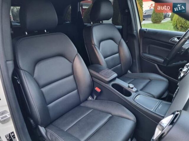 Білий Мерседес Б-клас, об'ємом двигуна 1.5 л та пробігом 269 тис. км за 15750 $, фото 33 на Automoto.ua