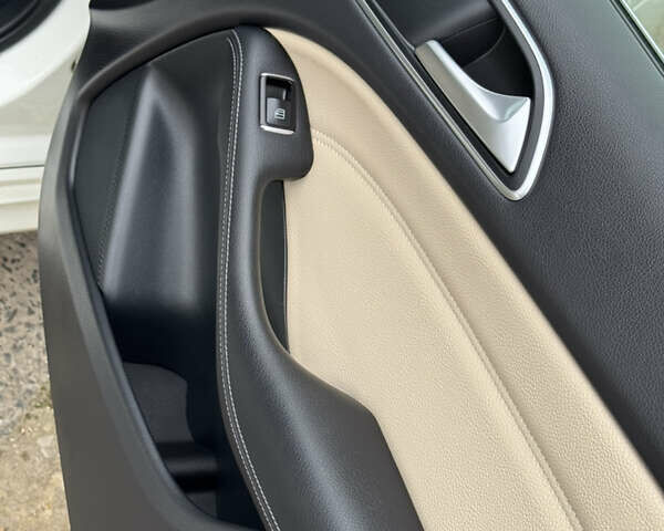 Білий Мерседес Б-клас, об'ємом двигуна 0 л та пробігом 118 тис. км за 9950 $, фото 48 на Automoto.ua