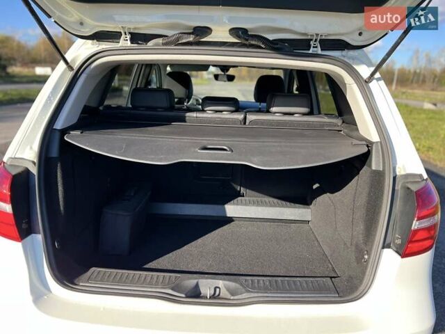 Белый Мерседес Б-класс, объемом двигателя 0 л и пробегом 92 тыс. км за 11900 $, фото 15 на Automoto.ua