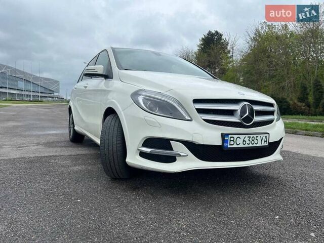 Белый Мерседес Б-класс, объемом двигателя 0 л и пробегом 92 тыс. км за 11900 $, фото 11 на Automoto.ua