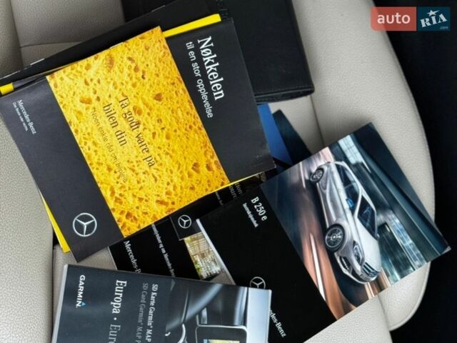 Білий Мерседес Б-клас, об'ємом двигуна 0 л та пробігом 118 тис. км за 9950 $, фото 50 на Automoto.ua