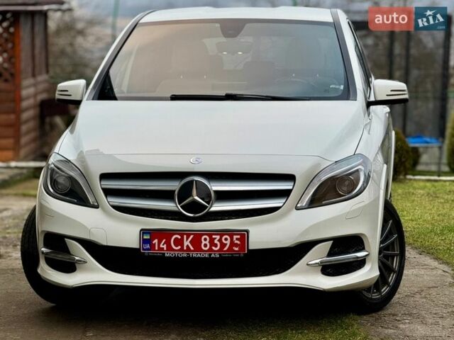 Білий Мерседес Б-клас, об'ємом двигуна 0 л та пробігом 118 тис. км за 9950 $, фото 11 на Automoto.ua