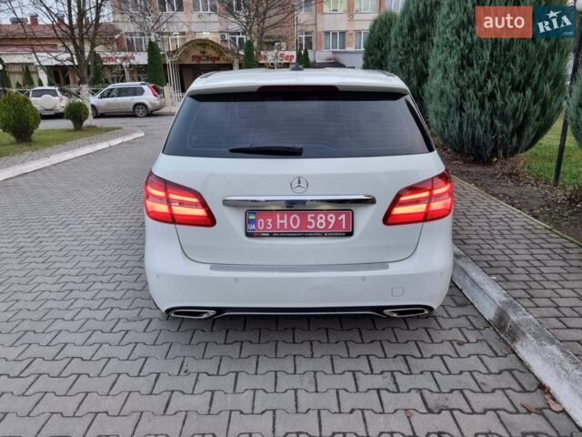 Білий Мерседес Б-клас, об'ємом двигуна 1.5 л та пробігом 269 тис. км за 14250 $, фото 4 на Automoto.ua