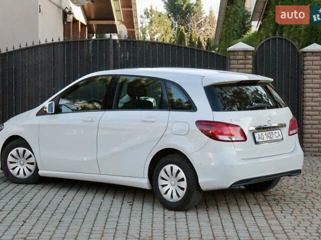 Белый Мерседес Б-класс, объемом двигателя 1.5 л и пробегом 178 тыс. км за 14500 $, фото 15 на Automoto.ua