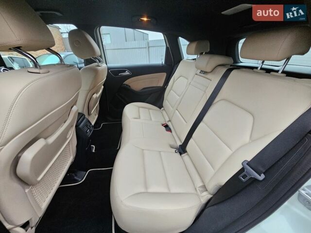 Білий Мерседес Б-клас, об'ємом двигуна 0 л та пробігом 179 тис. км за 9000 $, фото 55 на Automoto.ua