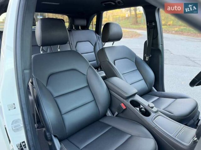 Белый Мерседес Б-класс, объемом двигателя 0 л и пробегом 90 тыс. км за 9800 $, фото 51 на Automoto.ua