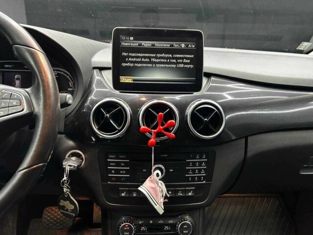 Білий Мерседес Б-клас, об'ємом двигуна 0 л та пробігом 120 тис. км за 11800 $, фото 11 на Automoto.ua