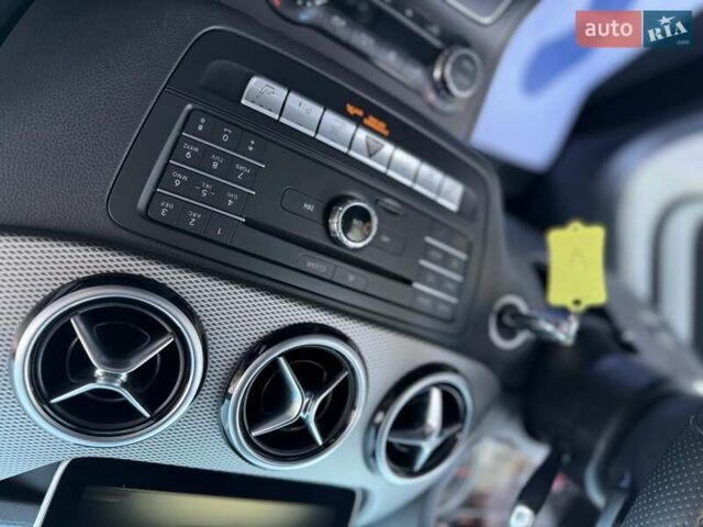 Белый Мерседес Б-класс, объемом двигателя 0 л и пробегом 90 тыс. км за 9800 $, фото 45 на Automoto.ua