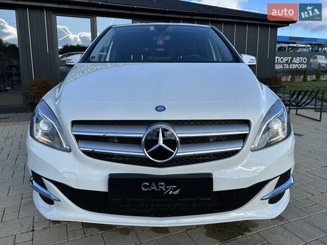 Білий Мерседес Б-клас, об'ємом двигуна 0 л та пробігом 63 тис. км за 11900 $, фото 2 на Automoto.ua