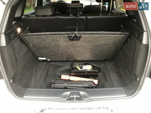 Белый Мерседес Б-класс, объемом двигателя 0 л и пробегом 43 тыс. км за 14800 $, фото 31 на Automoto.ua