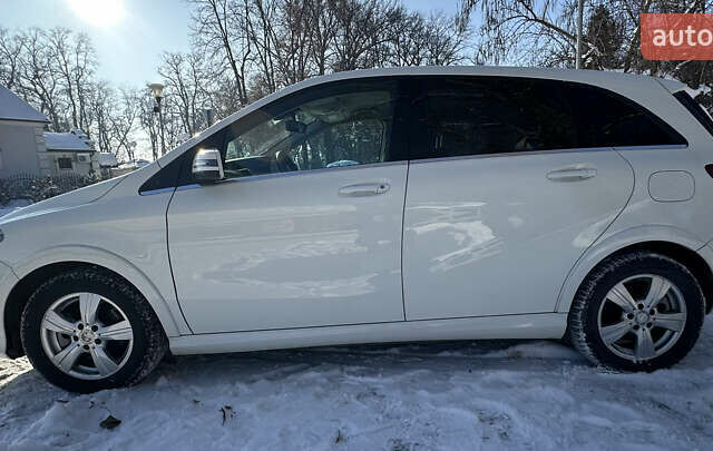 Білий Мерседес Б-клас, об'ємом двигуна 0 л та пробігом 68 тис. км за 13300 $, фото 11 на Automoto.ua