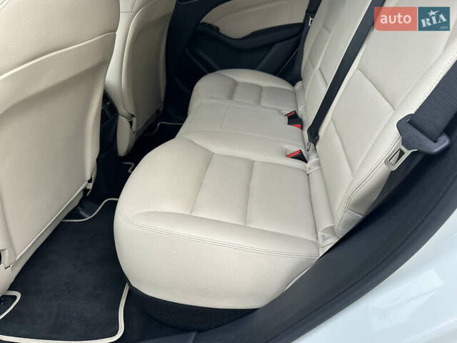 Белый Мерседес Б-класс, объемом двигателя 0 л и пробегом 40 тыс. км за 13750 $, фото 46 на Automoto.ua