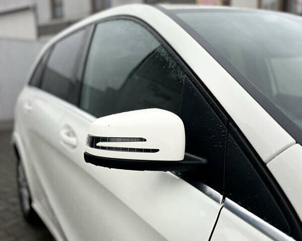 Білий Мерседес Б-клас, об'ємом двигуна 0 л та пробігом 96 тис. км за 9600 $, фото 6 на Automoto.ua