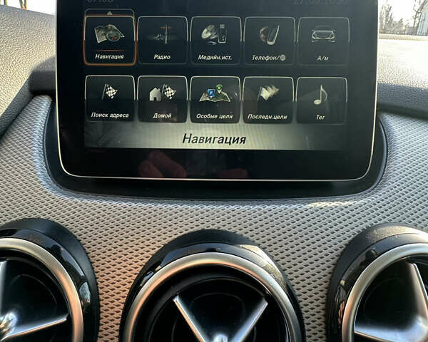 Білий Мерседес Б-клас, об'ємом двигуна 0 л та пробігом 68 тис. км за 13300 $, фото 24 на Automoto.ua