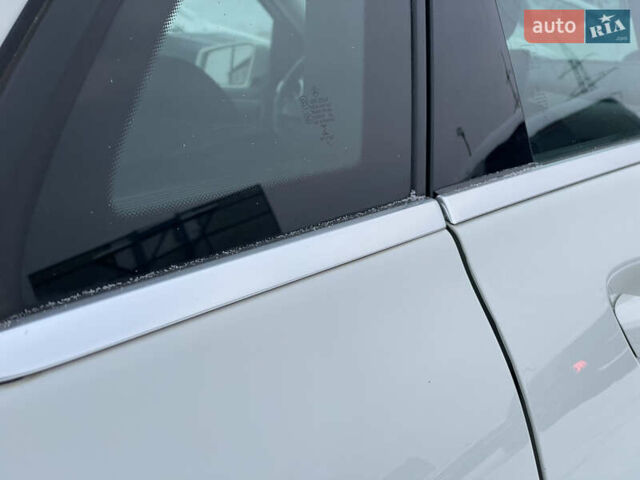 Белый Мерседес Б-класс, объемом двигателя 1.5 л и пробегом 70 тыс. км за 17900 $, фото 18 на Automoto.ua