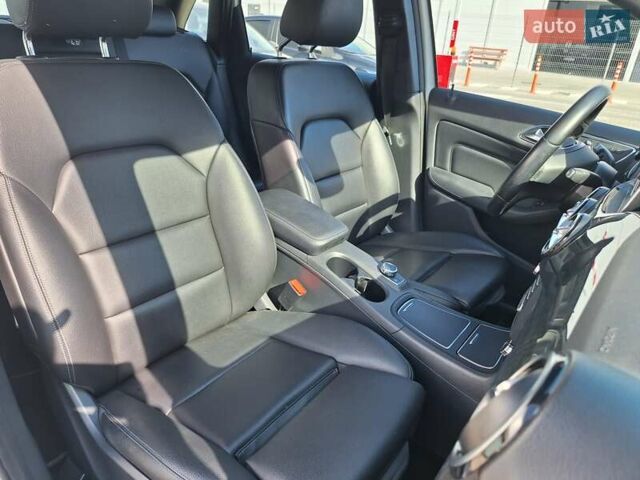 Белый Мерседес Б-класс, объемом двигателя 0 л и пробегом 82 тыс. км за 12300 $, фото 33 на Automoto.ua