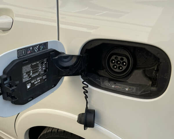 Мерседес Б-класс 2017 в Виннице на Automoto.ua Белый Мерседес Б-класс, объемом двигателя 0 л и пробегом 64 тыс. км за 10500 $, фото 22 на Automoto.ua