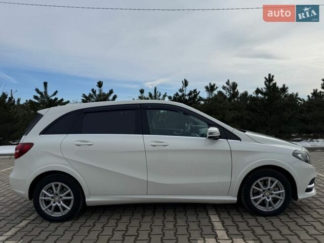 Білий Мерседес Б-клас, об'ємом двигуна 0 л та пробігом 131 тис. км за 14900 $, фото 2 на Automoto.ua