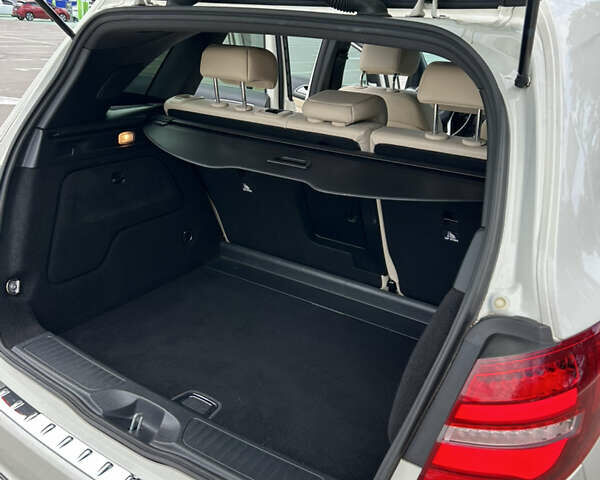 Белый Мерседес Б-класс, объемом двигателя 0 л и пробегом 74 тыс. км за 13500 $, фото 13 на Automoto.ua