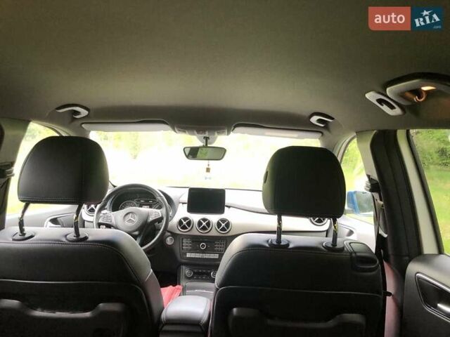 Белый Мерседес Б-класс, объемом двигателя 0 л и пробегом 43 тыс. км за 14800 $, фото 33 на Automoto.ua