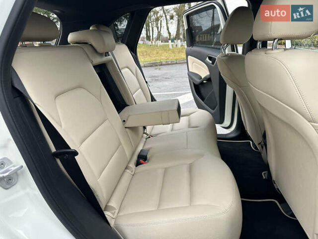 Белый Мерседес Б-класс, объемом двигателя 0 л и пробегом 40 тыс. км за 13750 $, фото 51 на Automoto.ua