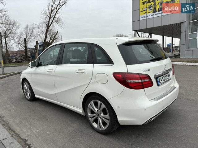 Белый Мерседес Б-класс, объемом двигателя 1.99 л и пробегом 60 тыс. км за 17200 $, фото 2 на Automoto.ua