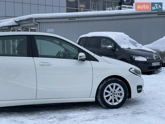 Белый Мерседес Б-класс, объемом двигателя 1.5 л и пробегом 70 тыс. км за 17900 $, фото 7 на Automoto.ua