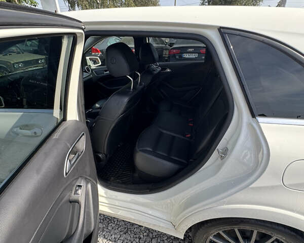 Белый Мерседес Б-класс, объемом двигателя 0 л и пробегом 117 тыс. км за 14500 $, фото 8 на Automoto.ua