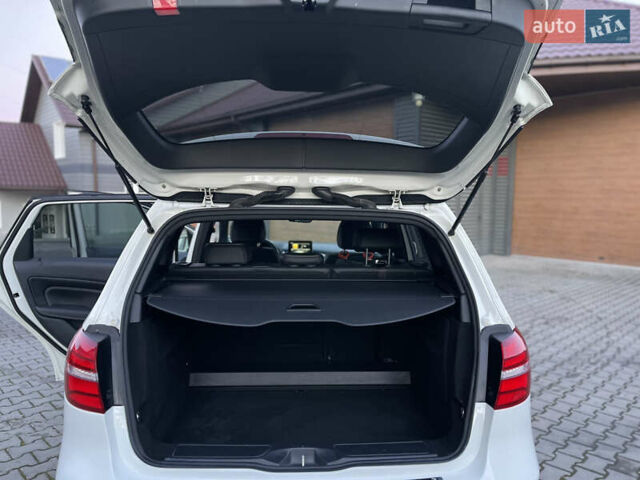 Белый Мерседес Б-класс, объемом двигателя 0 л и пробегом 65 тыс. км за 13900 $, фото 29 на Automoto.ua