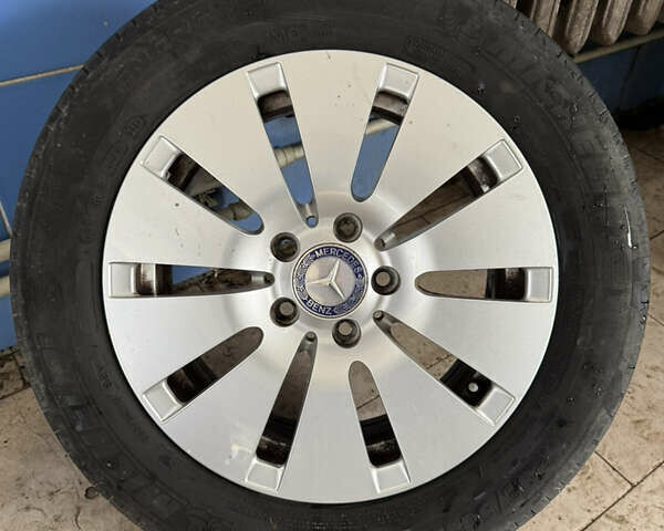 Білий Мерседес Б-клас, об'ємом двигуна 0 л та пробігом 60 тис. км за 10999 $, фото 39 на Automoto.ua