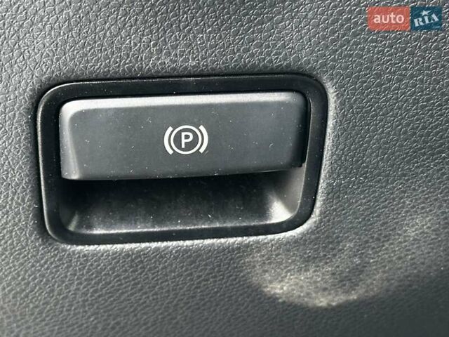 Белый Мерседес Б-класс, объемом двигателя 0 л и пробегом 47 тыс. км за 10699 $, фото 27 на Automoto.ua