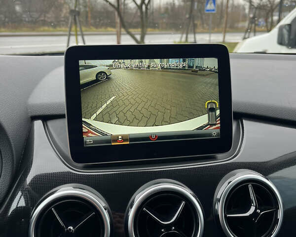 Білий Мерседес Б-клас, об'ємом двигуна 0 л та пробігом 96 тис. км за 9600 $, фото 26 на Automoto.ua