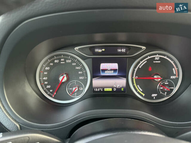 Білий Мерседес Б-клас, об'ємом двигуна 0 л та пробігом 60 тис. км за 10999 $, фото 28 на Automoto.ua