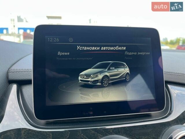 Белый Мерседес Б-класс, объемом двигателя 0 л и пробегом 113 тыс. км за 10990 $, фото 28 на Automoto.ua